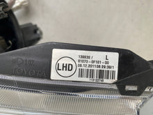 Laden Sie das Bild in den Galerie-Viewer, Frontscheinwerfer Toyota Corolla Verso 810700F10100 Links Scheinwerfer Headlight SCH6626636807il