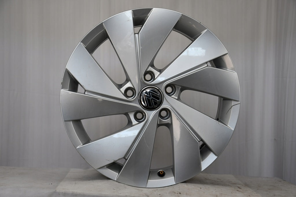 4x Alufelge 17 Zoll 6.5" 5x112 46ET Glanz Silber 5H0601025B VW Golf Viii FEL3509042914jr
