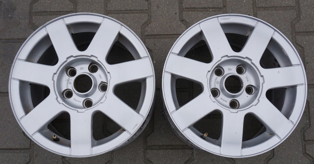 4x Alufelge 15 Zoll 7.0" 5x112 45ET Glanz Silber Audi I Rim Wheel FEL8981235543tw