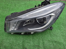 Laden Sie das Bild in den Galerie-Viewer, Frontscheinwerfer Mercedes-Benz Cla A1179064500 Bi-Xenon Links Headlight SCH2168647823qg