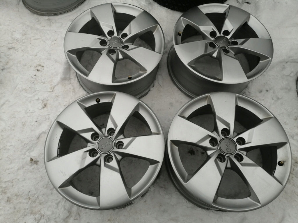 4x Alufelge 17 Zoll 7.0" 5x112 47ET Silber 8S0601025J Audi A6 A4 Rim Wheel FEL5219278112up