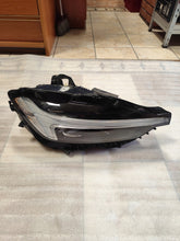 Load image into Gallery viewer, Frontscheinwerfer Volvo Xc60 II 32342515 Rechts Scheinwerfer Headlight SCH7718541740eb