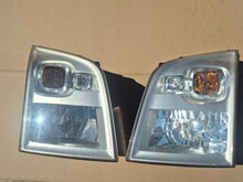 Load image into Gallery viewer, Frontscheinwerfer Ford Transit 6C11-13W030-DC Ein Satz Scheinwerfer Headlight SCH7995052058ft