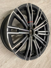 Load image into Gallery viewer, 1x Alufelge 18 Zoll 7.5" 5x112 25ET 8089890 BMW G21 G20 Rim Wheel FEL5878234165yo