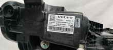 Laden Sie das Bild in den Galerie-Viewer, Frontscheinwerfer Volvo 80000401 LED Links Scheinwerfer Headlight SCH7241055944ao