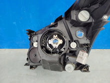 Laden Sie das Bild in den Galerie-Viewer, Frontscheinwerfer Toyota Avensis 05-25R Xenon Rechts Scheinwerfer Headlight