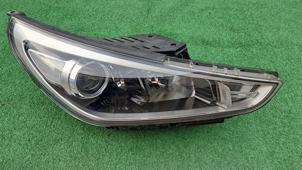 Frontscheinwerfer Hyundai I30 III 92102-G4020 Rechts Scheinwerfer Headlight