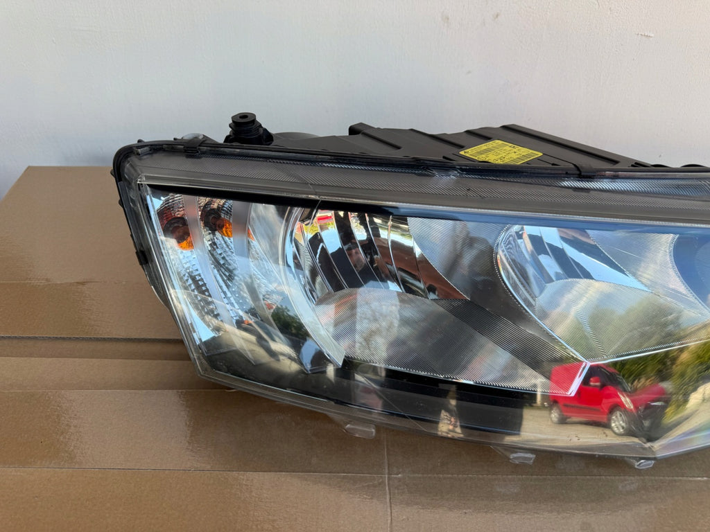 Frontscheinwerfer Skoda Octavia III 5E1941016 Rechts Scheinwerfer Headlight SCH4169906095jc