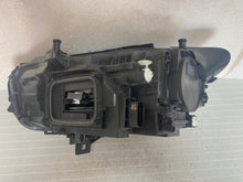 Laden Sie das Bild in den Galerie-Viewer, Frontscheinwerfer Mercedes-Benz W247 A2479065803 LED Rechts Headlight SCH6822015411mm