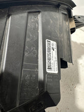 Load image into Gallery viewer, Frontscheinwerfer Opel Zafira C Vivaro Life 9832837680-00 Xenon Links Headlight SCH2325150933wb