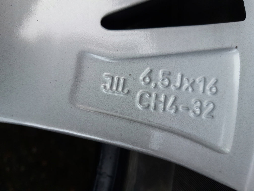 1x Alufelge 16 Zoll 6.5" 4x108 32ET Glanz Graphit 9828185580 Peugeot 208 FEL9343170221mf