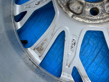 Load image into Gallery viewer, 1x Alufelge 18 Zoll 8.5" 5x112 29ET Glanz Silber 8W0601025FM Audi Rim Wheel FEL2206289506as