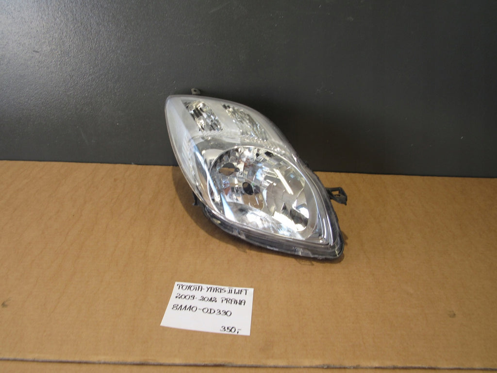 Frontscheinwerfer Toyota Yaris 81110-OD330 Rechts Scheinwerfer Headlight SCH6859808440nk