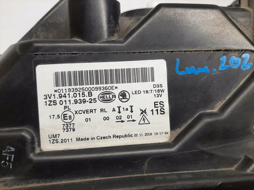 Frontscheinwerfer Skoda Superb III 8491792496 3V1941015B Xenon Links Headlight