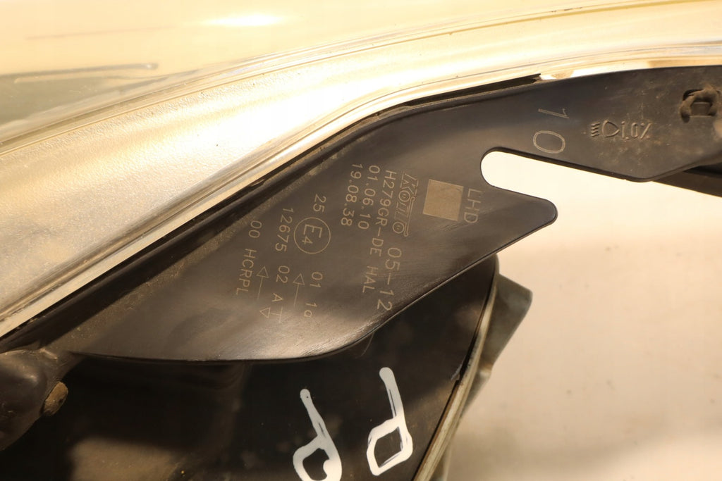 Frontscheinwerfer Toyota Avensis Rechts Scheinwerfer Headlight SCH6201366763mg