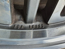 Laden Sie das Bild in den Galerie-Viewer, 1x Alufelge 17 Zoll 7.5&quot; 5x108 35ET KBA48195 Volvo Rim Wheel