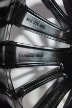 Laden Sie das Bild in den Galerie-Viewer, 1x Alufelge 18 Zoll 7.5&quot; 5x112 51ET Glanz Schwarz 5C5071498 Vw Rim Wheel