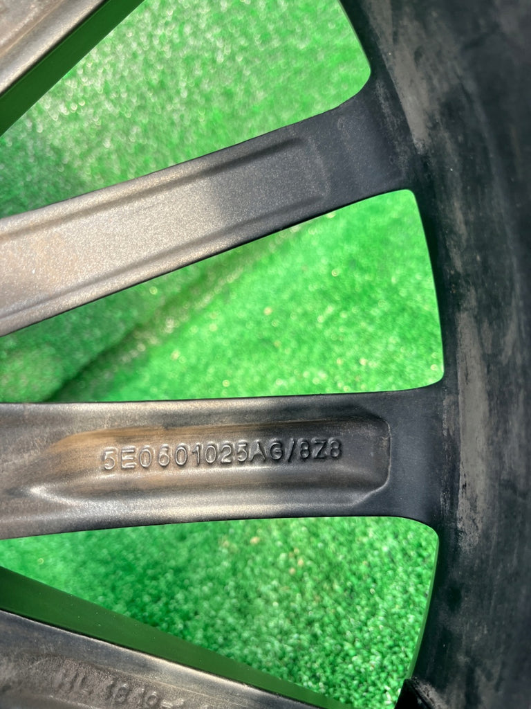1x Alufelge 18 Zoll 7.5" 5x112 5E0601025K Skoda Octavia Iii Rim Wheel FEL6196009410fq