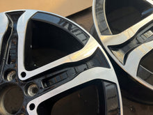 Laden Sie das Bild in den Galerie-Viewer, 1x Alufelge 18 Zoll 7.5" 5x112 53 5ET A2434011600 Mercedes-Benz Eqa H243 FEL7778517184pl