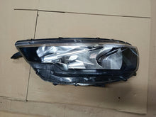 Laden Sie das Bild in den Galerie-Viewer, Frontscheinwerfer Iveco Daily IV 05802476873 Rechts Scheinwerfer Headlight SCH7026293746xd