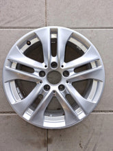Load image into Gallery viewer, 1x Alufelge 16 Zoll 7.0" 5x112 43ET Silber A2044011102 Mercedes-Benz Rim Wheel FEL2085397081dx