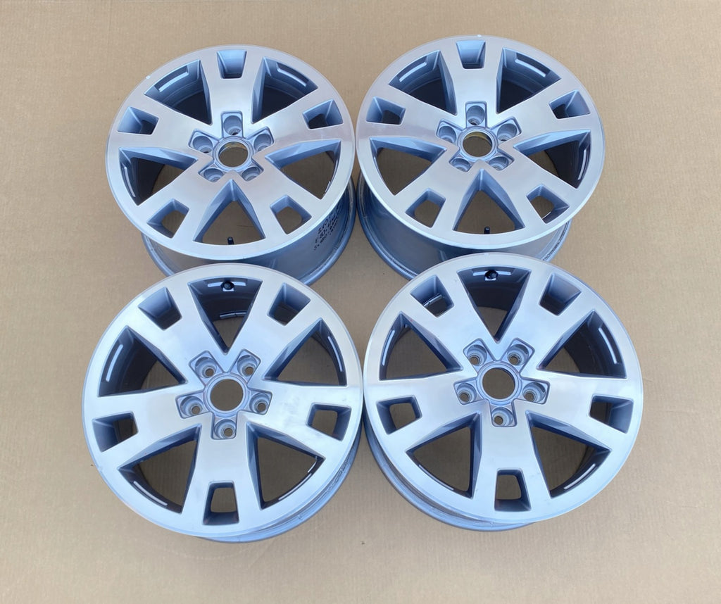 4x Alufelge 17 Zoll 8.0" 5x120 49ET Glanz Silber 2H0601025 VW Amarok Transporter FEL1106070609xx