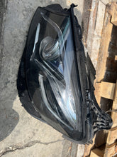 Laden Sie das Bild in den Galerie-Viewer, Frontscheinwerfer Mercedes-Benz A2139067506KZ LED Links Scheinwerfer Headlight