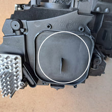 Laden Sie das Bild in den Galerie-Viewer, Frontscheinwerfer VW Tiguan 5NN941082C LED Rechts Scheinwerfer Headlight