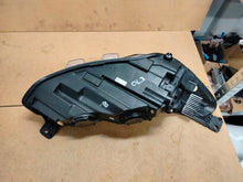Laden Sie das Bild in den Galerie-Viewer, Frontscheinwerfer Ford Focus JX7B-13W030-CE LED Links Scheinwerfer Headlight SCH1675471966vz