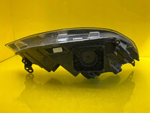 Laden Sie das Bild in den Galerie-Viewer, Frontscheinwerfer Ford Transit Custom PZ31-13E015-CB LED Links Headlight