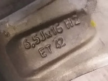 Laden Sie das Bild in den Galerie-Viewer, 1x Alufelge 16 Zoll 6.5&quot; 5x112 34353 Rim Wheel