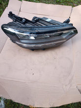 Load image into Gallery viewer, Frontscheinwerfer VW Passat B8 3G1941082P LED Rechts Scheinwerfer Headlight