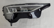 Laden Sie das Bild in den Galerie-Viewer, Frontscheinwerfer Audi E-Tron 4KE941040D Full LED Rechts Scheinwerfer Headlight