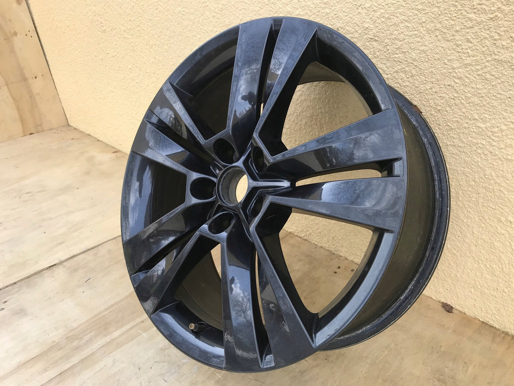 1x Alufelge 18 Zoll 7.0" 5x112 45ET Matt Silber 57A601025M Skoda Karoq Rim Wheel