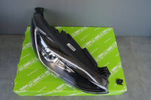 Laden Sie das Bild in den Galerie-Viewer, Frontscheinwerfer Ford Focus Full LED Rechts Scheinwerfer Headlight SCH6303888919nz