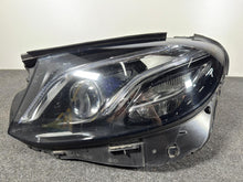 Laden Sie das Bild in den Galerie-Viewer, Frontscheinwerfer Mercedes-Benz W213 A2139067506KZ LED Links Headlight SCH8758723634sm