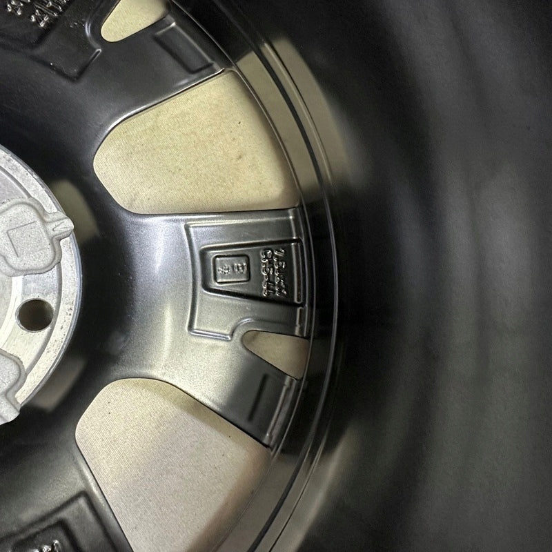 1x Alufelge 17 Zoll 7.5" 5x108 44ET Glanz Graphit 9835057580 Peugeot Rim Wheel FEL5447902795fv