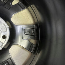 Load image into Gallery viewer, 1x Alufelge 17 Zoll 7.5" 5x108 44ET Glanz Graphit 9835057580 Peugeot Rim Wheel FEL5447902795fv