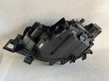 Laden Sie das Bild in den Galerie-Viewer, Frontscheinwerfer VW 11B941036M Full LED Rechts Scheinwerfer Headlight SCH5684467371lq