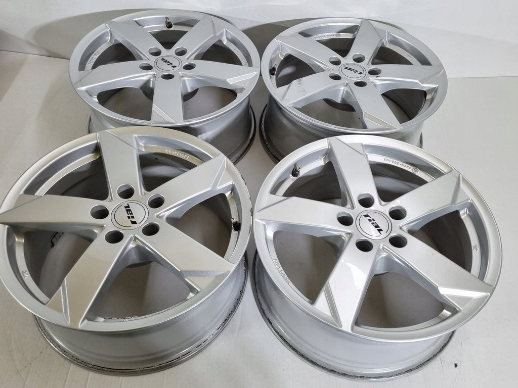 4x Alufelge 17 Zoll 7.5" 5x112 28ET Glanz Silber Audi Rim Wheel FEL2218018472re