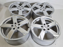 Laden Sie das Bild in den Galerie-Viewer, 4x Alufelge 17 Zoll 7.5" 5x112 28ET Glanz Silber Audi Rim Wheel FEL2218018472re