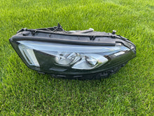 Load image into Gallery viewer, Frontscheinwerfer Mercedes-Benz W177 A1779063705 LED Rechts oder Links SCH6596337321an