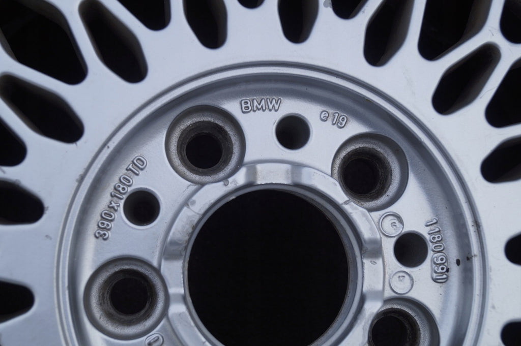 1x Alufelge 15 Zoll 7.0" 5x120 19ET Silber 1180991 BMW E32 E34 Rim Wheel