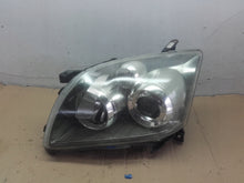 Laden Sie das Bild in den Galerie-Viewer, Frontscheinwerfer Toyota Avensis Links Scheinwerfer Headlight SCH6840407830ov