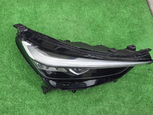 Laden Sie das Bild in den Galerie-Viewer, Frontscheinwerfer Honda III Hrv Rechts Scheinwerfer Headlight SCH4066420965hp