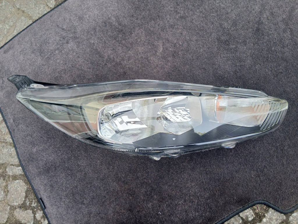 Frontscheinwerfer Ford Fiesta I VII C1BB-13W029-AE Rechts Scheinwerfer Headlight SCH8670143996dd