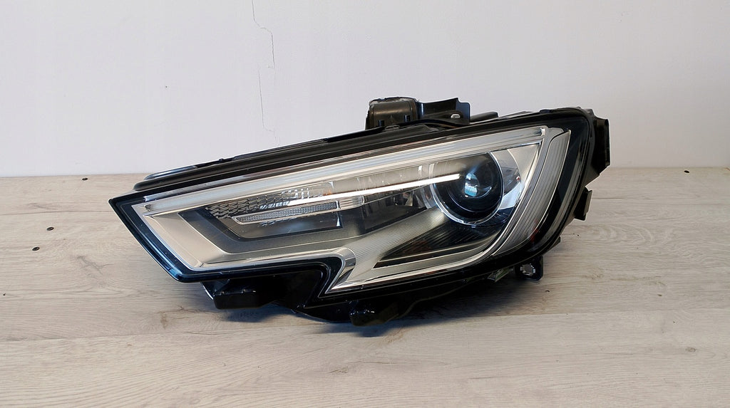 Frontscheinwerfer Audi A3 8V0941005E Xenon Links Scheinwerfer Headlight