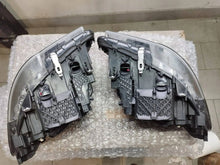 Laden Sie das Bild in den Galerie-Viewer, Frontscheinwerfer BMW 5 F11 F10 A8731713205 0110822200217024 Ein Satz Headlight SCH2386333891ou