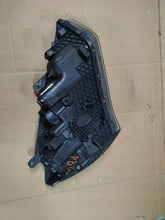 Laden Sie das Bild in den Galerie-Viewer, Frontscheinwerfer Genesis Coupe Links Scheinwerfer Headlight SCH8118480147np