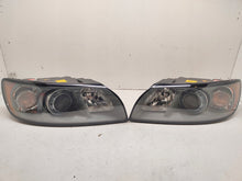 Load image into Gallery viewer, Frontscheinwerfer Volvo S40 V50 30698890 30744681 Xenon Rechts oder Links SCH2631859800sm